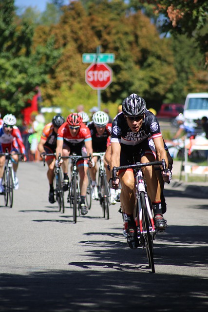 出示红牌罚 出示红牌罚